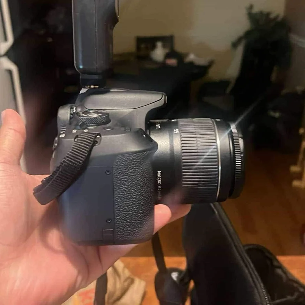 Canon 2000D